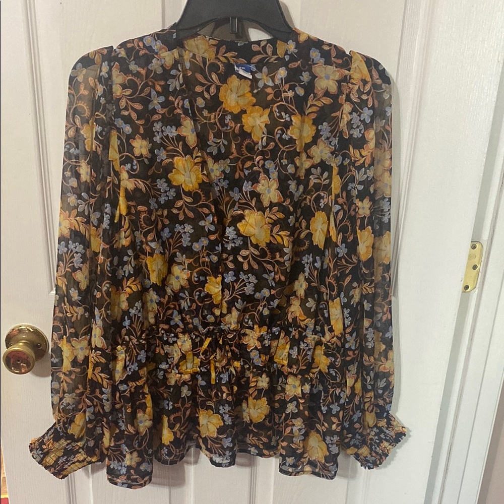 Old Navy Black and Gold Puff Sleeve Blouse